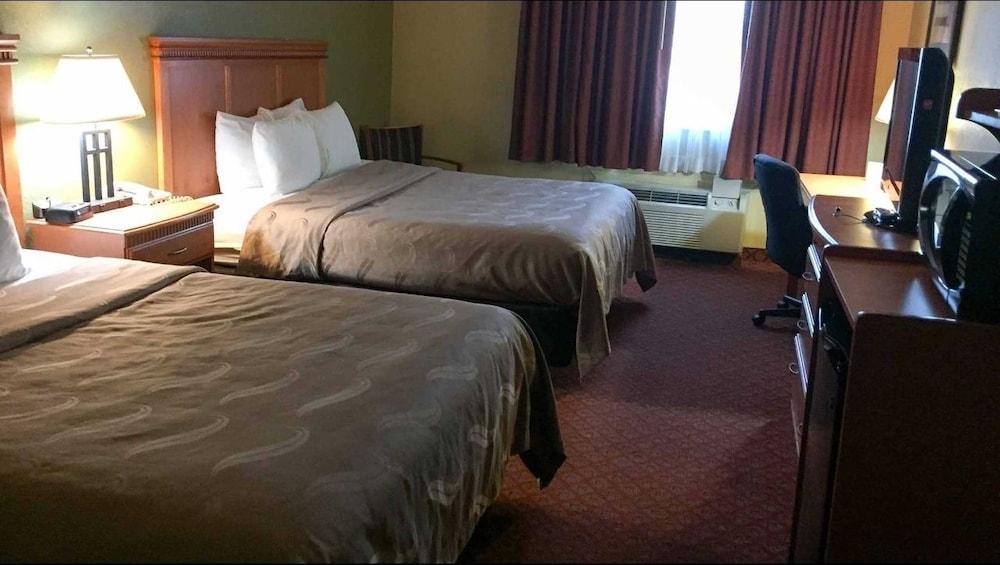Rodeway Inn South Hutchinson Εξωτερικό φωτογραφία