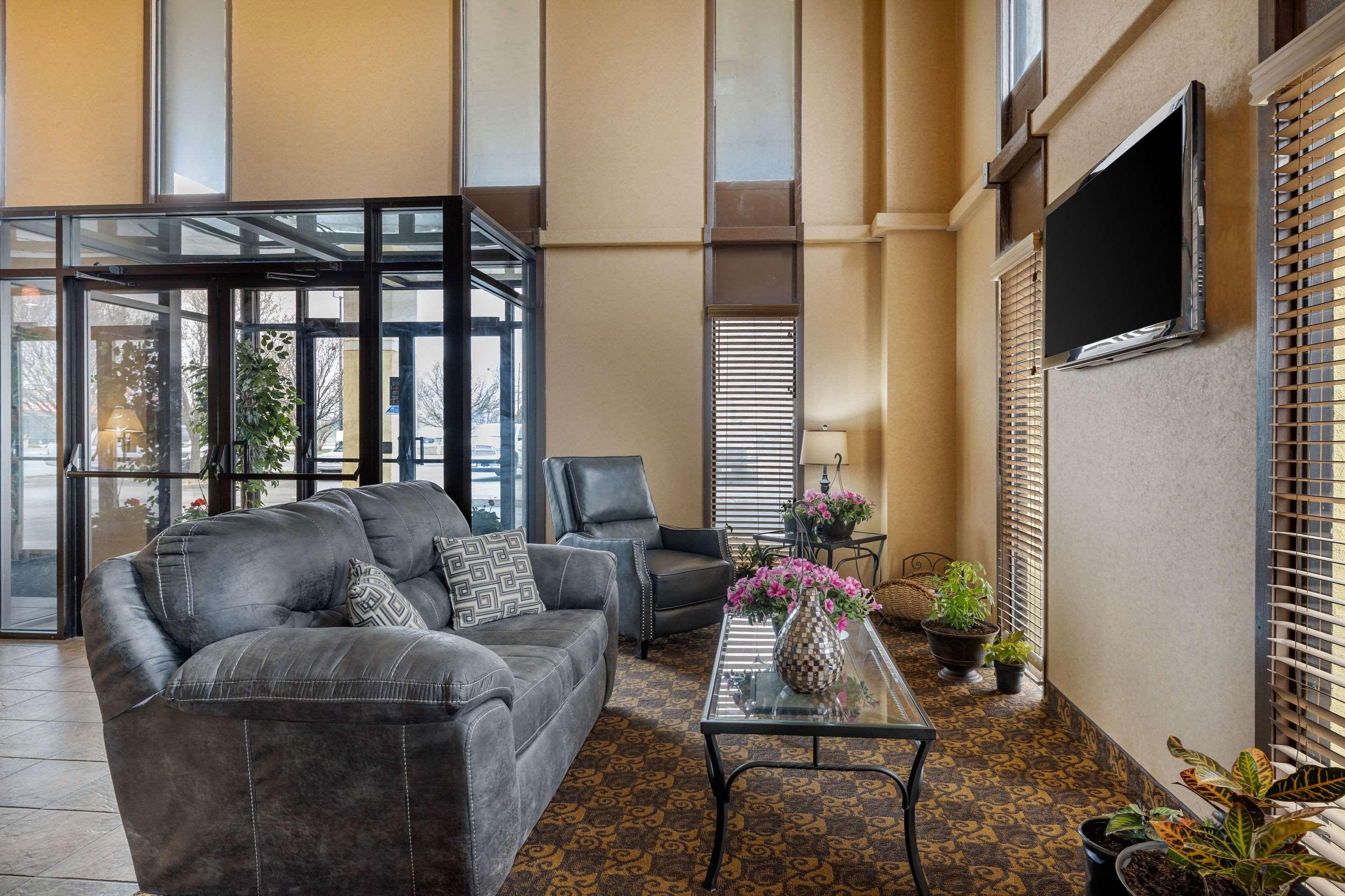 Rodeway Inn South Hutchinson Εξωτερικό φωτογραφία