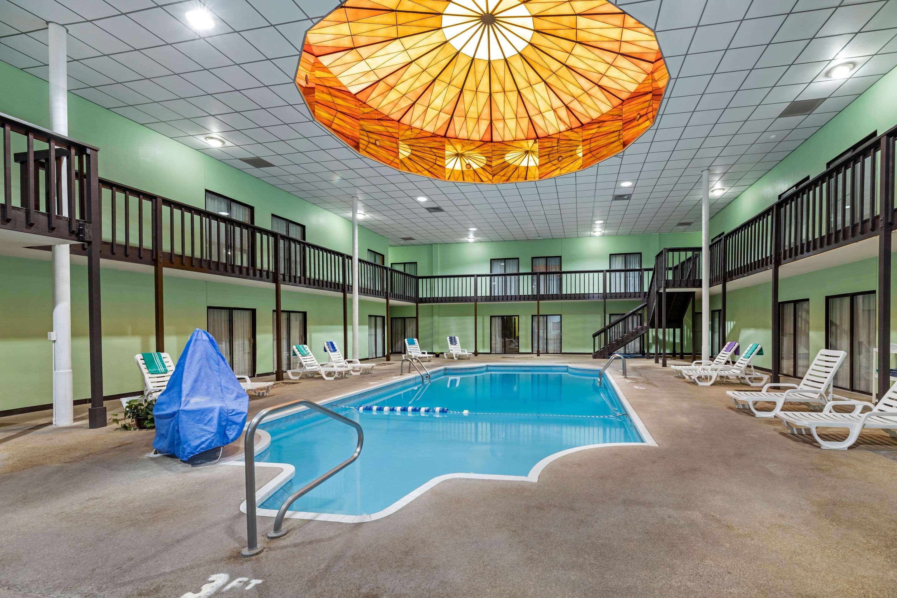 Rodeway Inn South Hutchinson Εξωτερικό φωτογραφία