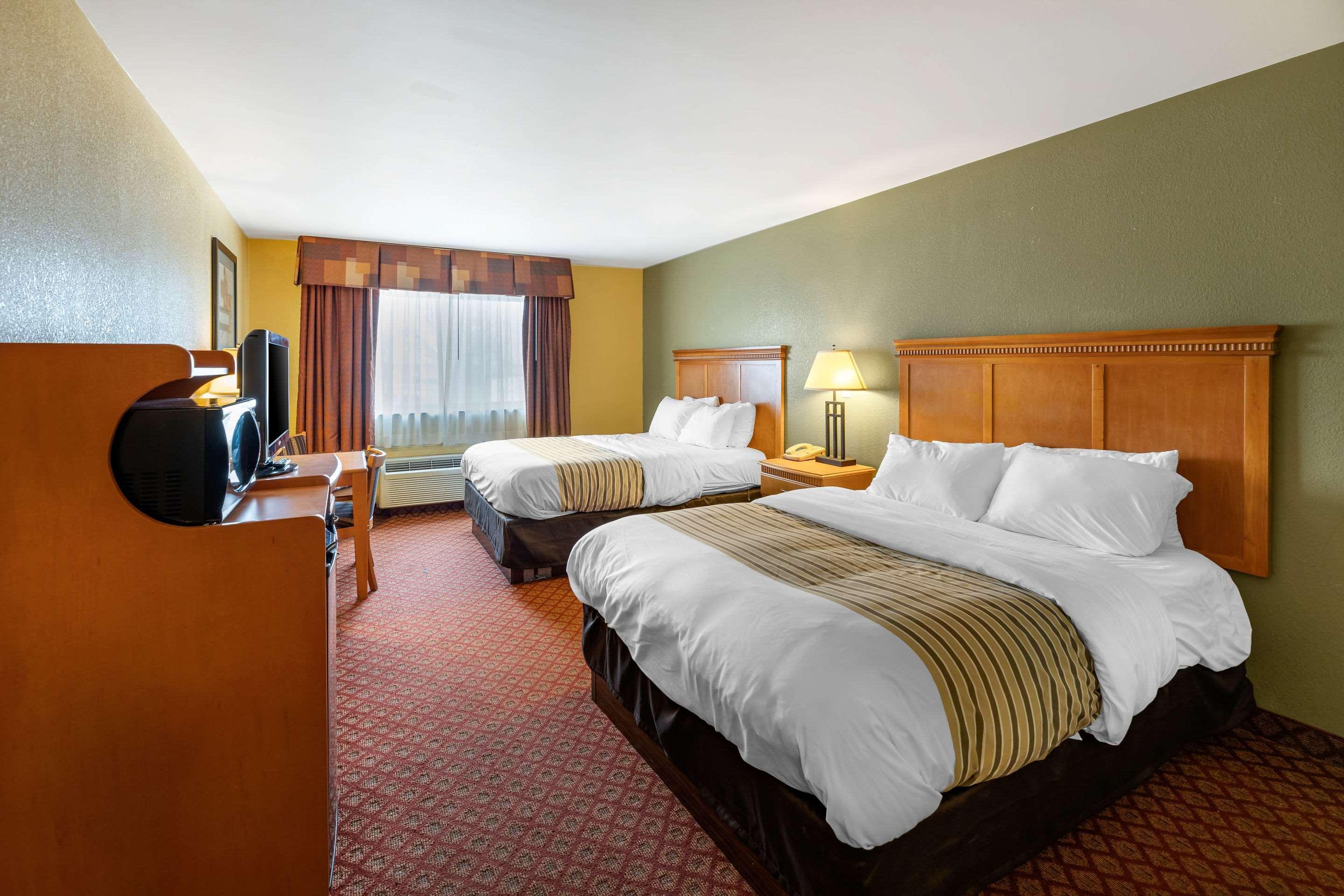Rodeway Inn South Hutchinson Εξωτερικό φωτογραφία
