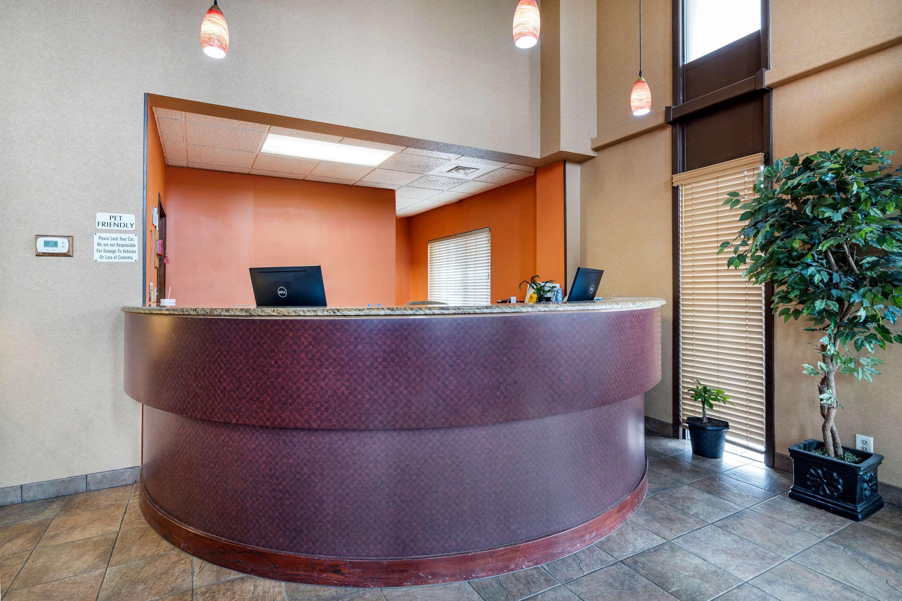 Rodeway Inn South Hutchinson Εξωτερικό φωτογραφία