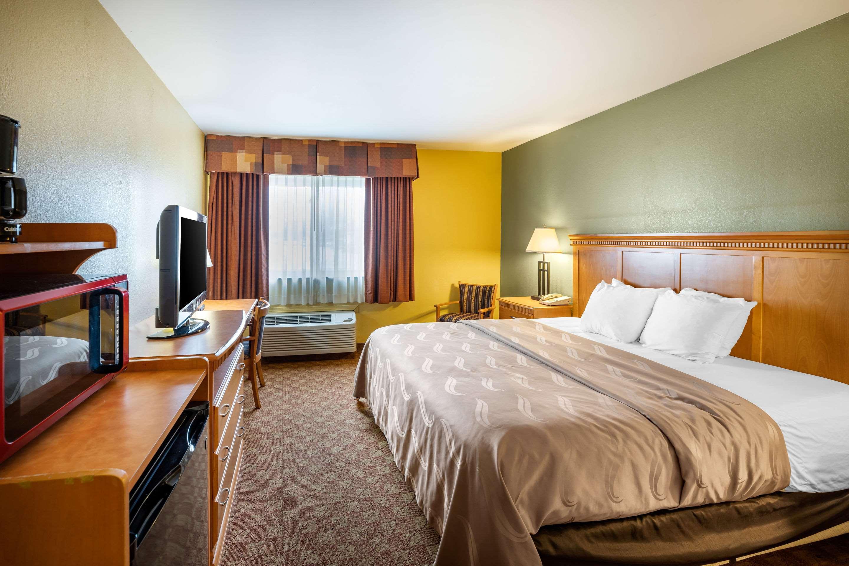 Rodeway Inn South Hutchinson Εξωτερικό φωτογραφία