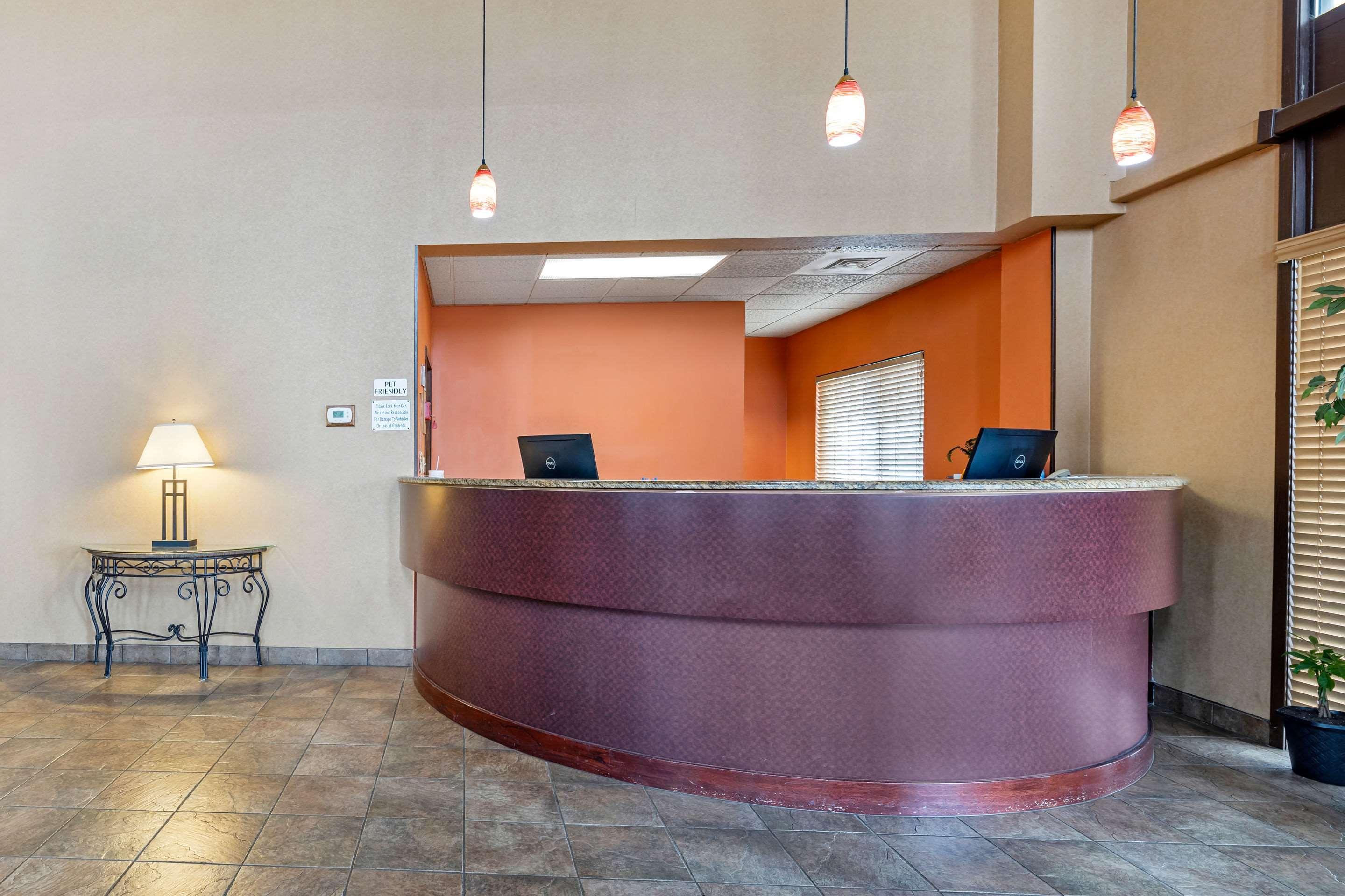Rodeway Inn South Hutchinson Εξωτερικό φωτογραφία